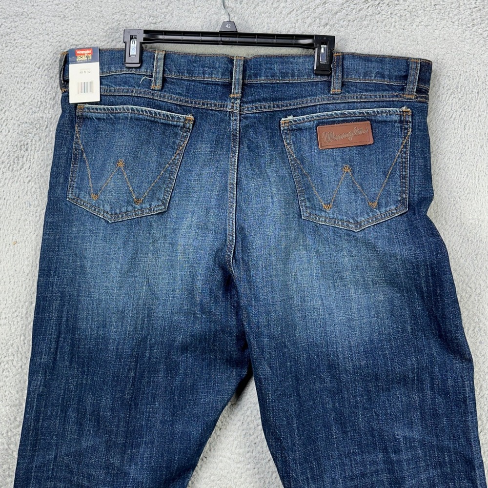 Wrangler Jeans‎ Co. Relaxed Boot Mens 40X32 Blue Distressed 5 Pocket Stretch NEW
